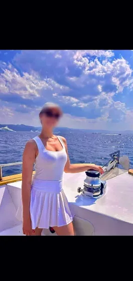 Alberte, 33