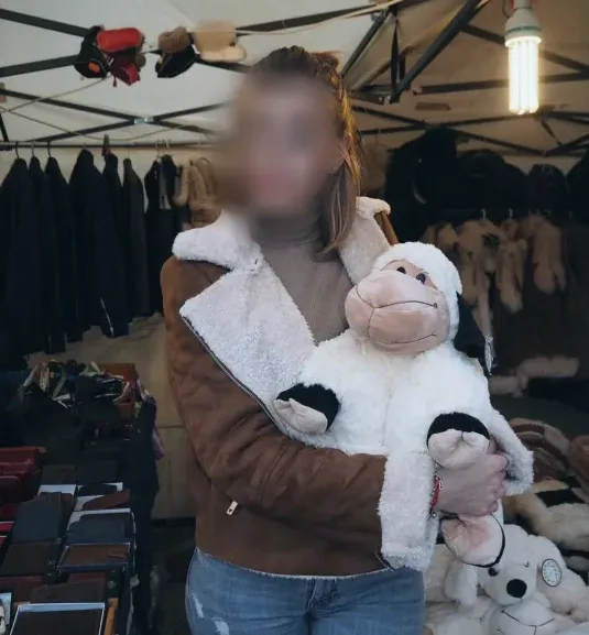 Charlotte, 35