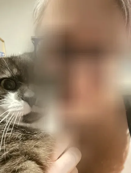 Ella, 40