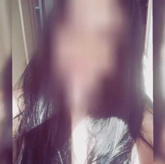 Emilie, 30