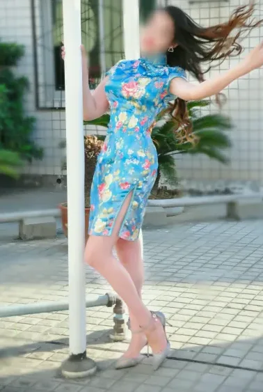 Esther, 32
