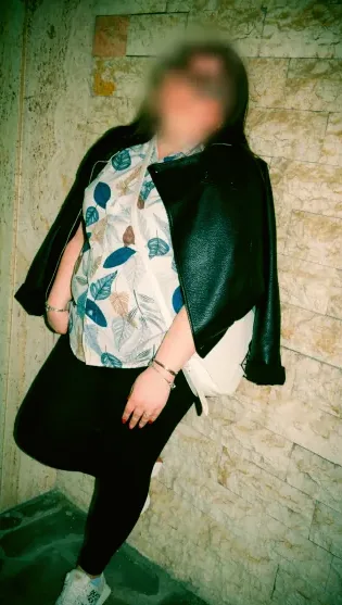 Helena, 29