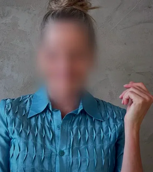 Helena, 39