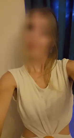 Karla, 39