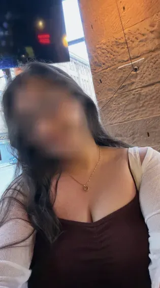 Lejla, 24