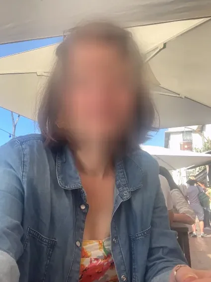 Malou, 34