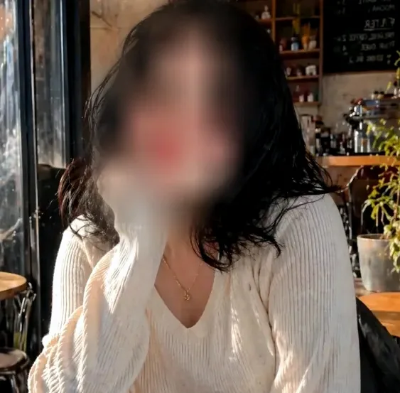 Nadia, 25