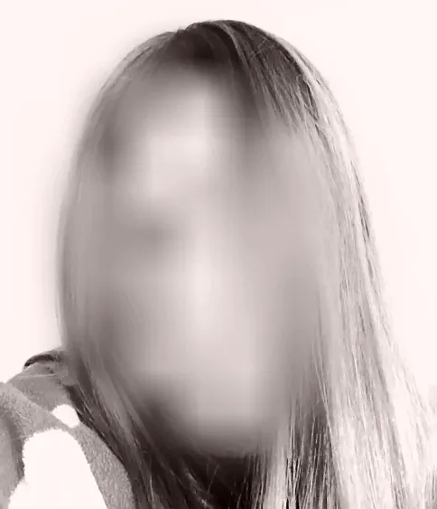 Nadia, 34